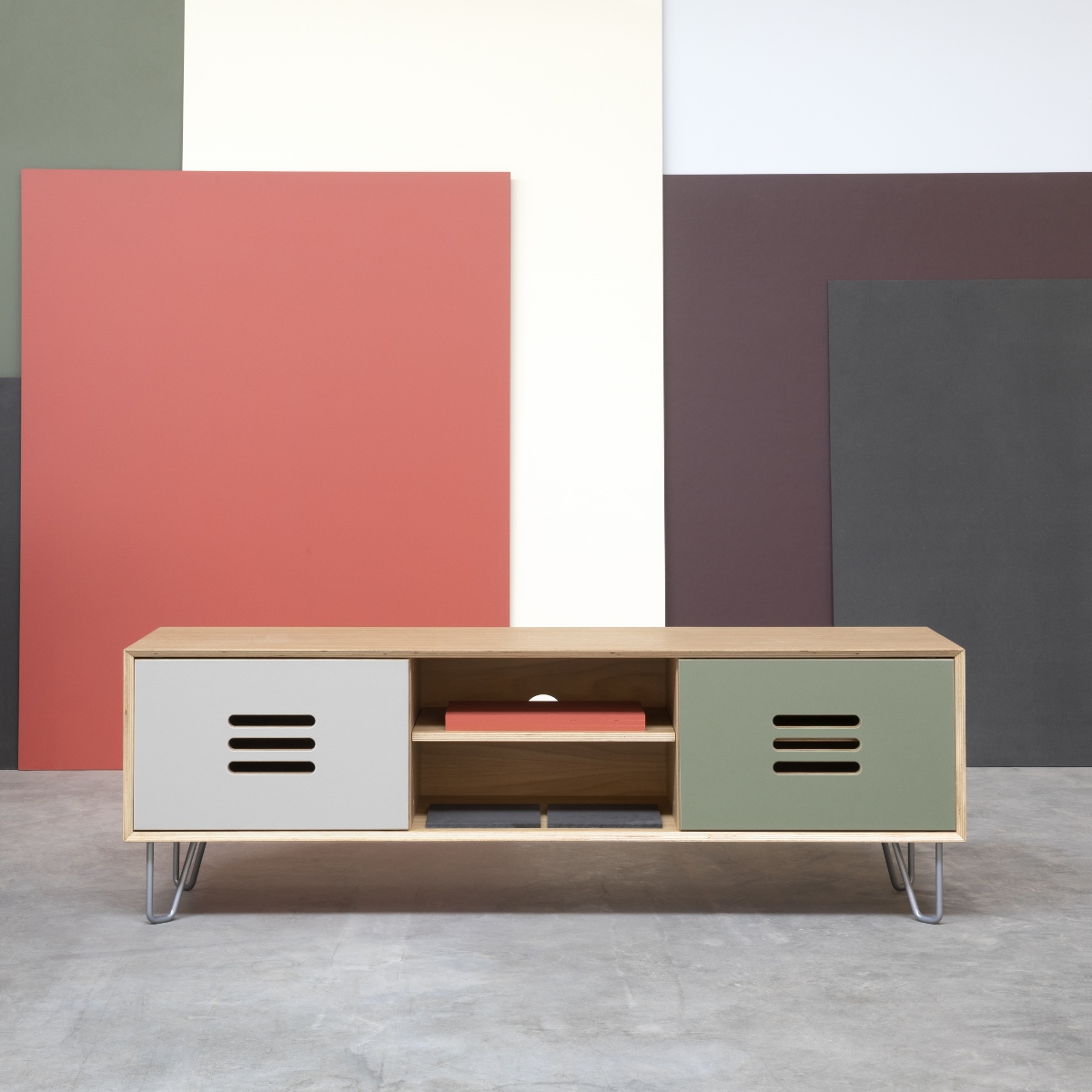 TV-Lowboard aus Holz & Linoleum Radis Möbel skandinavisches Design