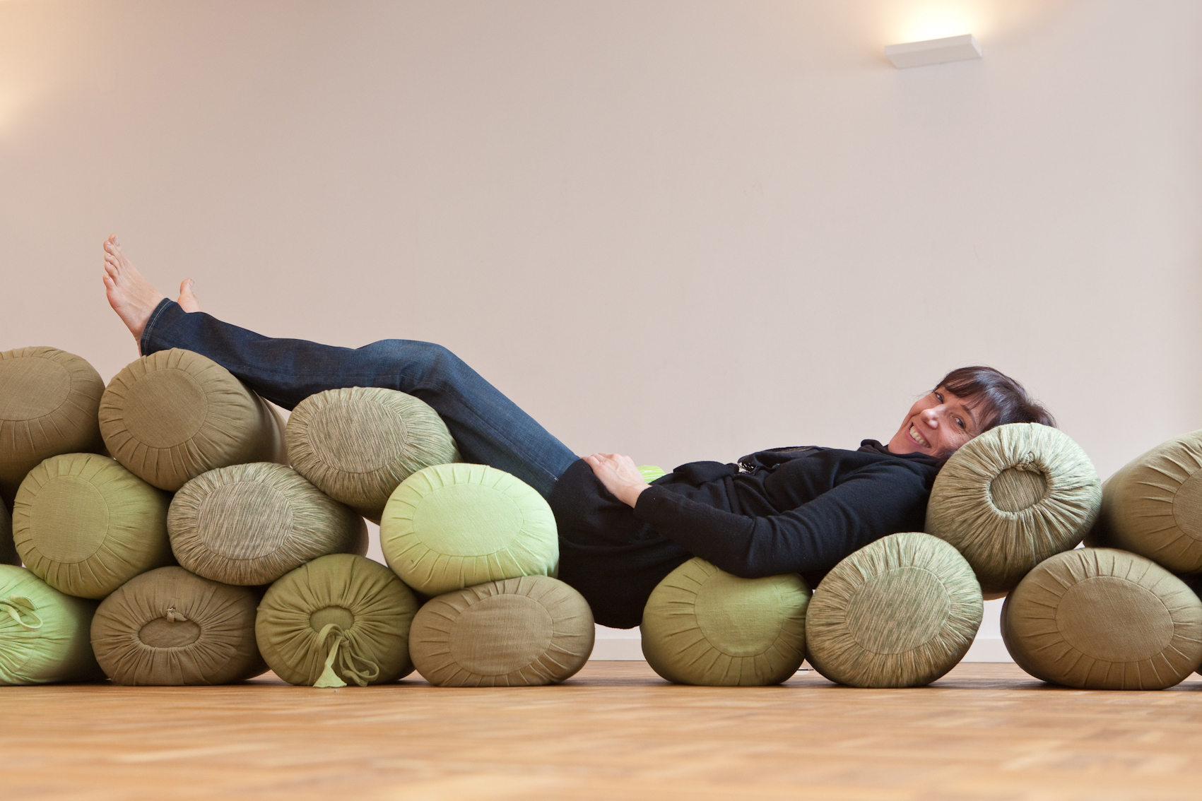 Bolster_grün_sofa.jpg