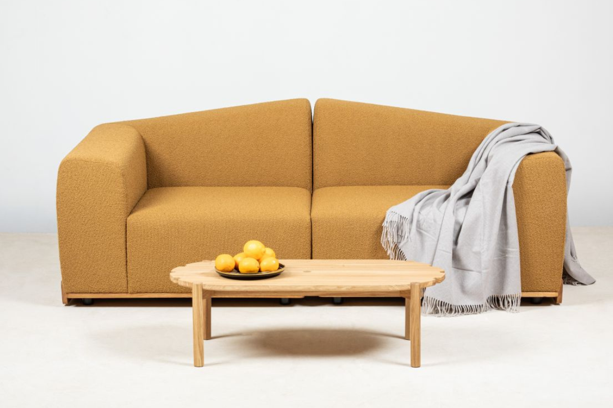 Soll der Couchtisch höher als die Couch sein?