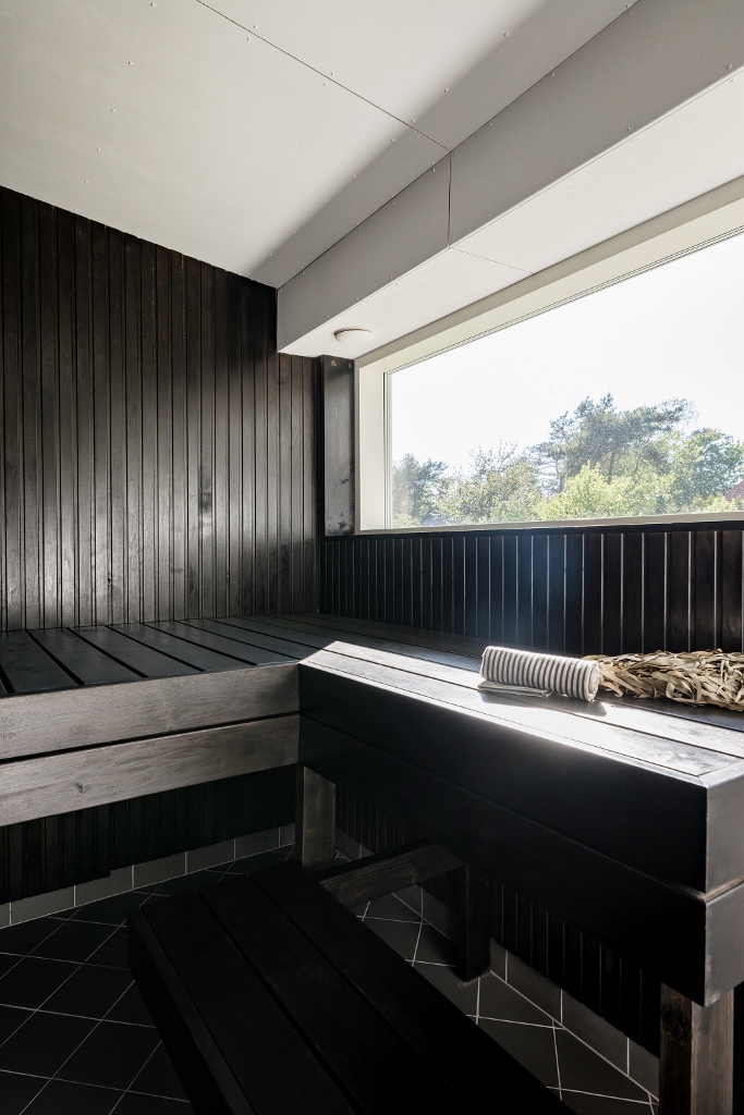 skandinavisch einrichten - sauna in schwarz