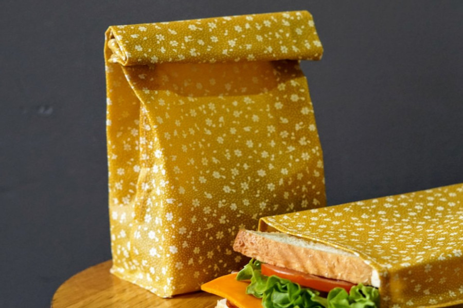 Lunch-Box aus Bienenwachstuch Werbegeschenk mit Logo