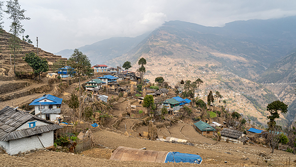 Dorfgemeinschaft in unserer Heimat Ost-Nepal