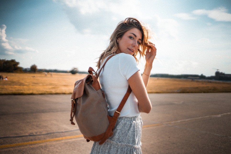 Damen Leder Rucksack aus Canvas von HOLZRICHTER Berlin