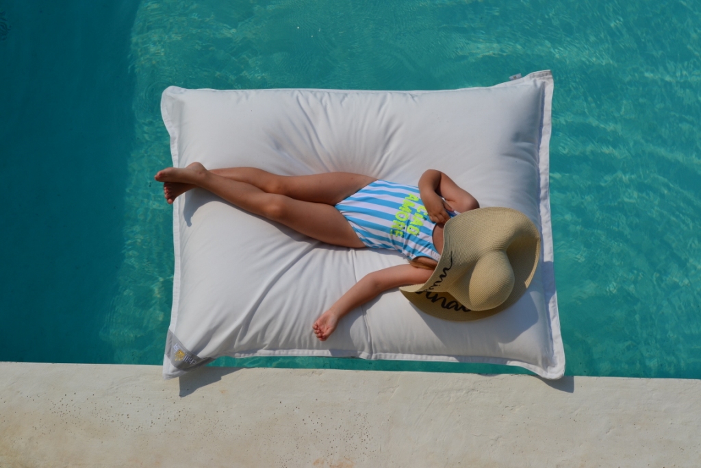 Pool Sitzsack Mallorca Junior von chillisy online kaufen.