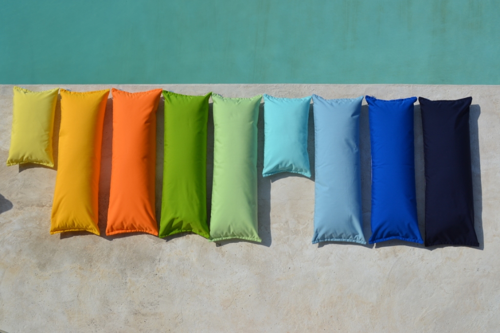 Floating cushion "St. Barth" colors